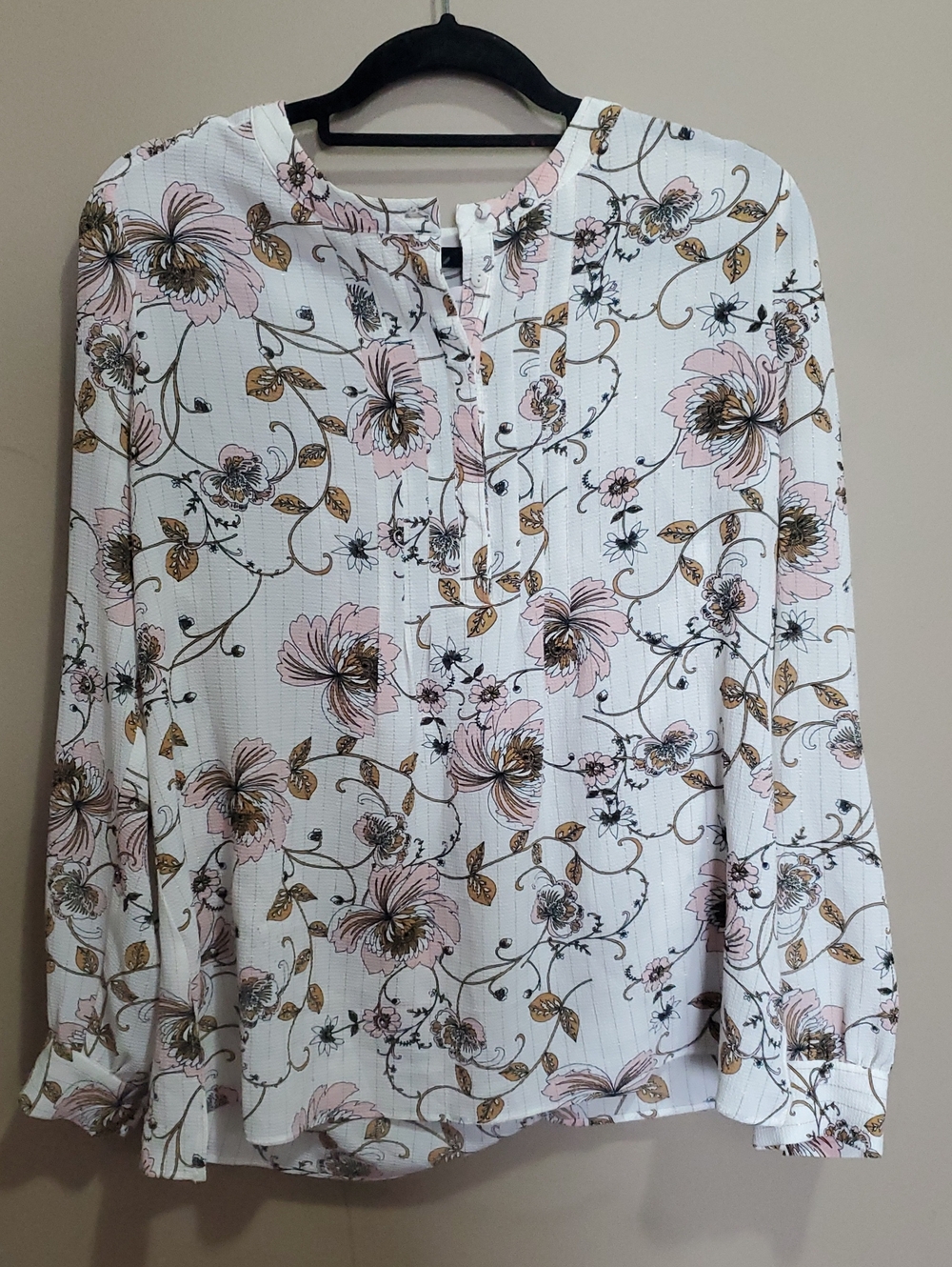 Rose & Olive Floral Button-Front Women's Blouse in White and Pink Size Large